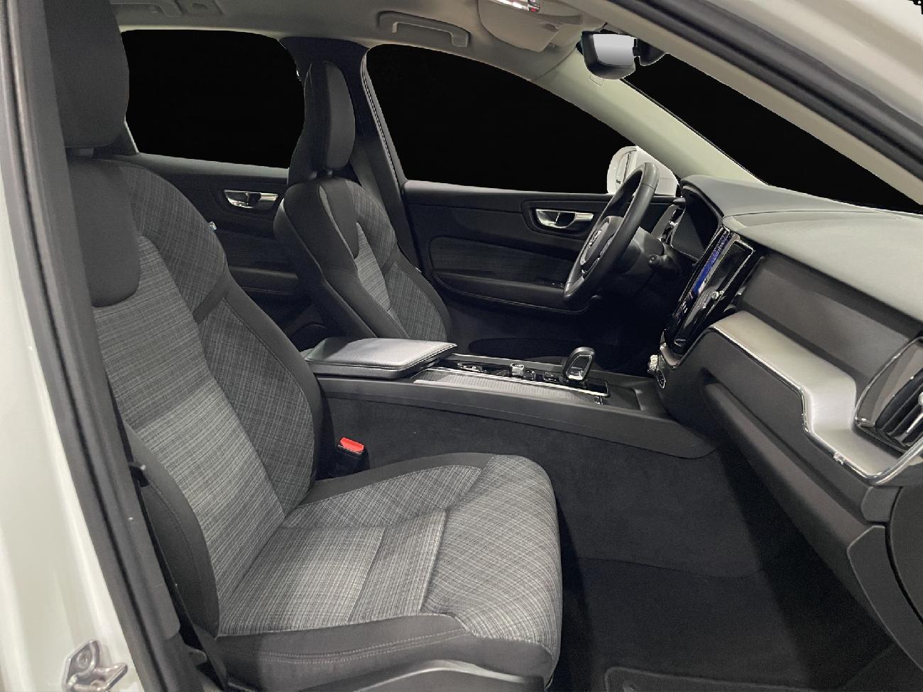 2021 Volvo XC60 XC60 2.0 B4 D Momentum Pro Auto coche de segunda mano