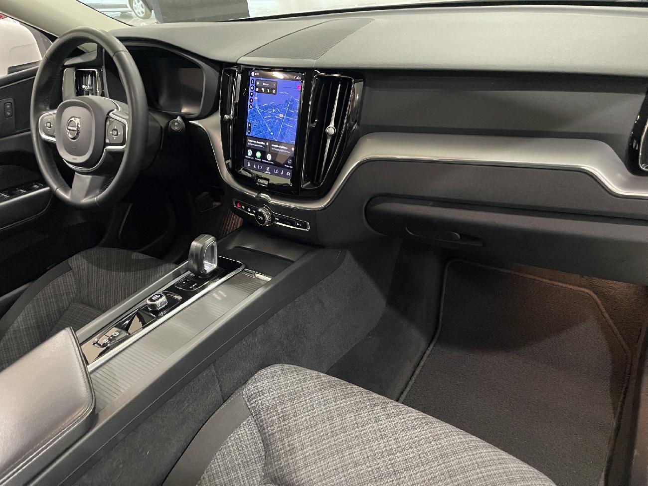 2021 Volvo XC60 XC60 2.0 B4 D Momentum Pro Auto coche de segunda mano
