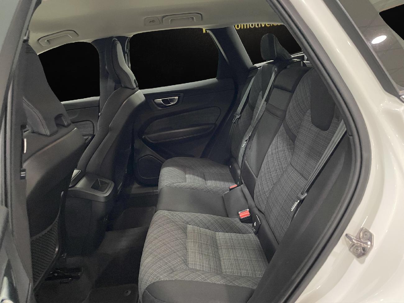 2021 Volvo XC60 XC60 2.0 B4 D Momentum Pro Auto coche de segunda mano