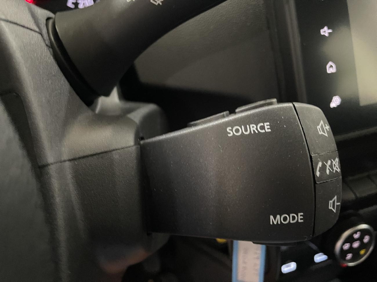 2022 Dacia Duster Duster Essential TCE 74kW(100CV) ECO-G 4X2 coche de segunda mano