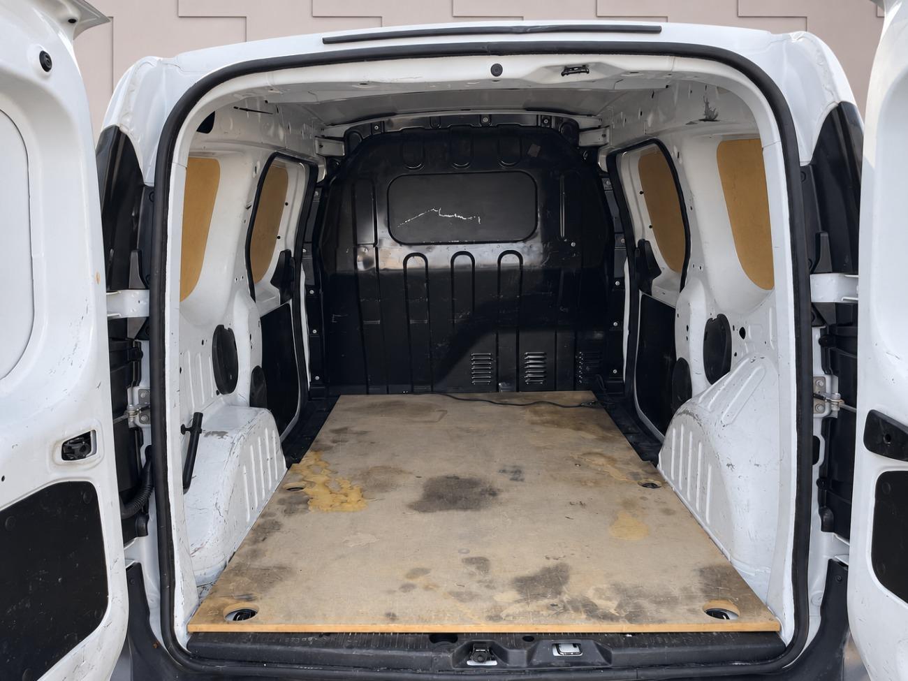 2021 Dacia Dokker Dokker Van Essential 1.6 80kW (110CV) ECO-G coche de segunda mano