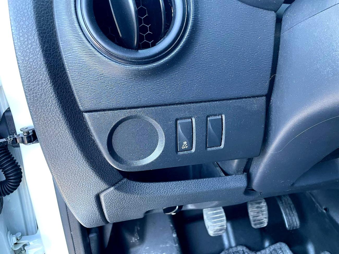 2021 Dacia Dokker Dokker Van Essential 1.6 80kW (110CV) ECO-G coche de segunda mano