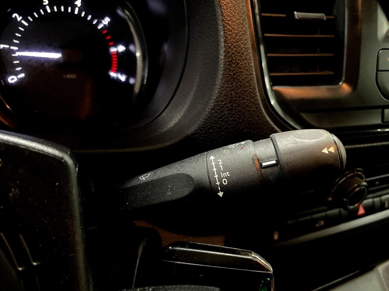 2021 Citroën Jumpy Jumpy Talla M BlueHDi 100 S&S 6v Control furgón coche de segunda mano