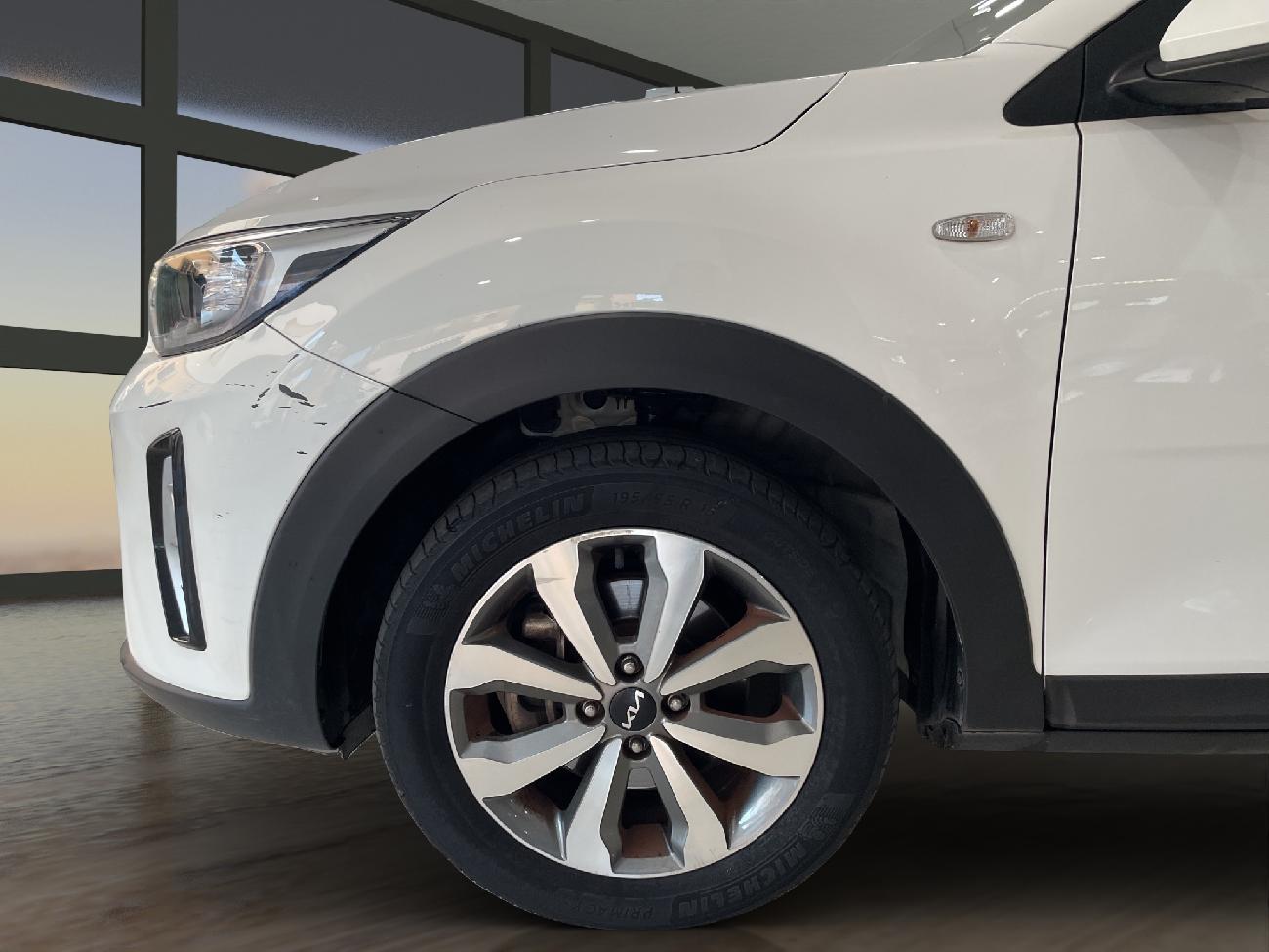 2022 KIA STONIC STONIC 1.0 T-GDi 74kW (100CV) MHEV iMT Concept coche de segunda mano