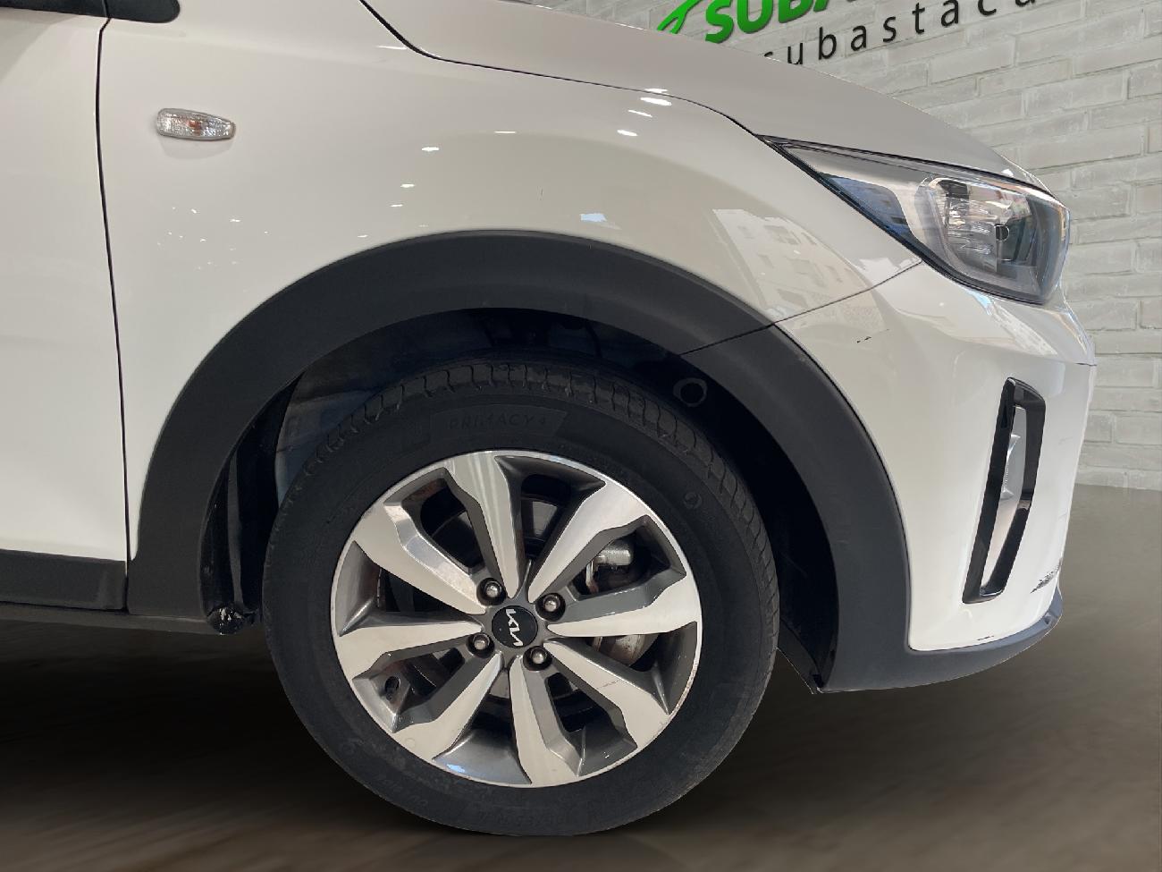 2022 KIA STONIC STONIC 1.0 T-GDi 74kW (100CV) MHEV iMT Concept coche de segunda mano