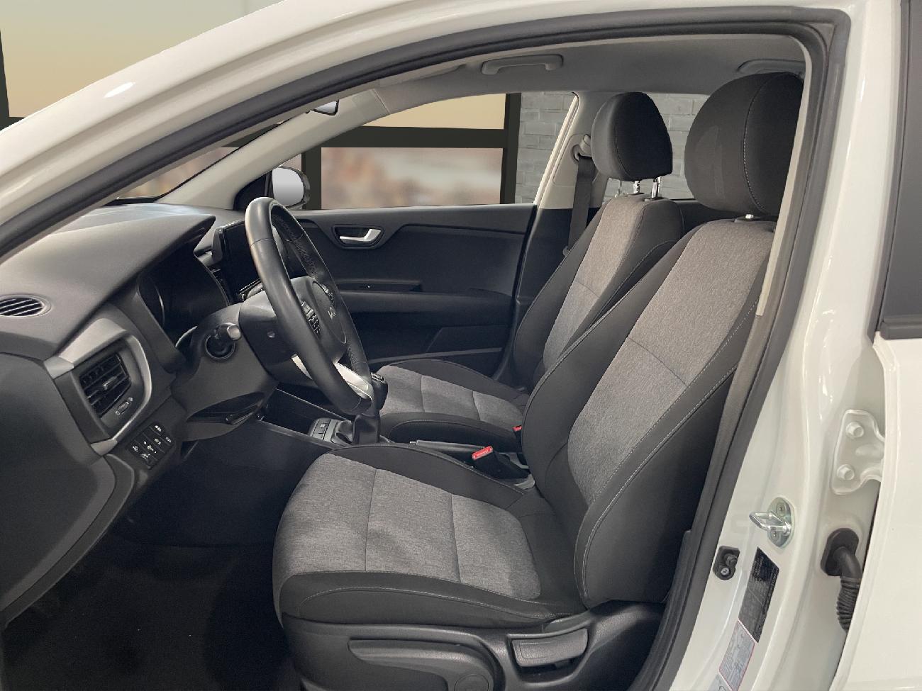 2022 KIA STONIC STONIC 1.0 T-GDi 74kW (100CV) MHEV iMT Concept coche de segunda mano