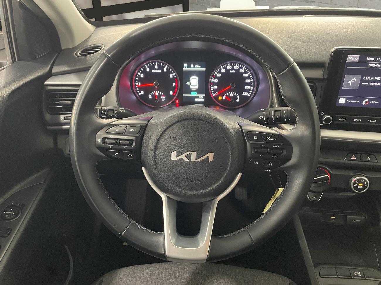 2022 KIA STONIC STONIC 1.0 T-GDi 74kW (100CV) MHEV iMT Concept coche de segunda mano