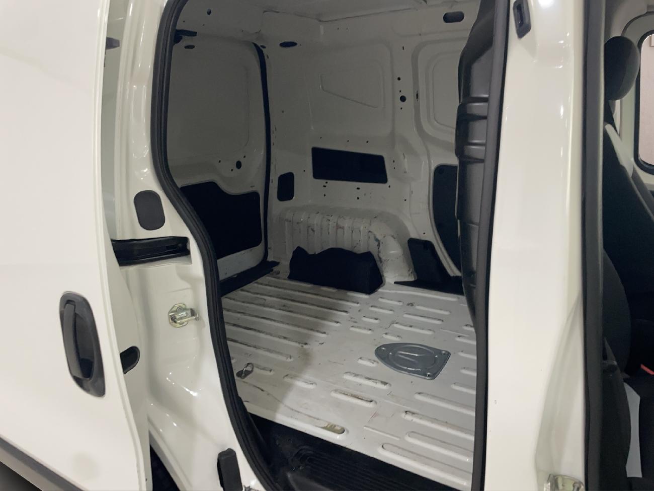 2021 Fiat Fiorino Fiorino Cargo SX N1 1.3 MJet 70 kW (95 CV)  coche de segunda mano