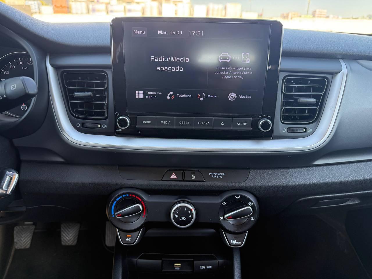 2023 KIA STONIC STONIC 1.0 T-GDi 74kW (100CV) MHEV iMT Concept coche de segunda mano