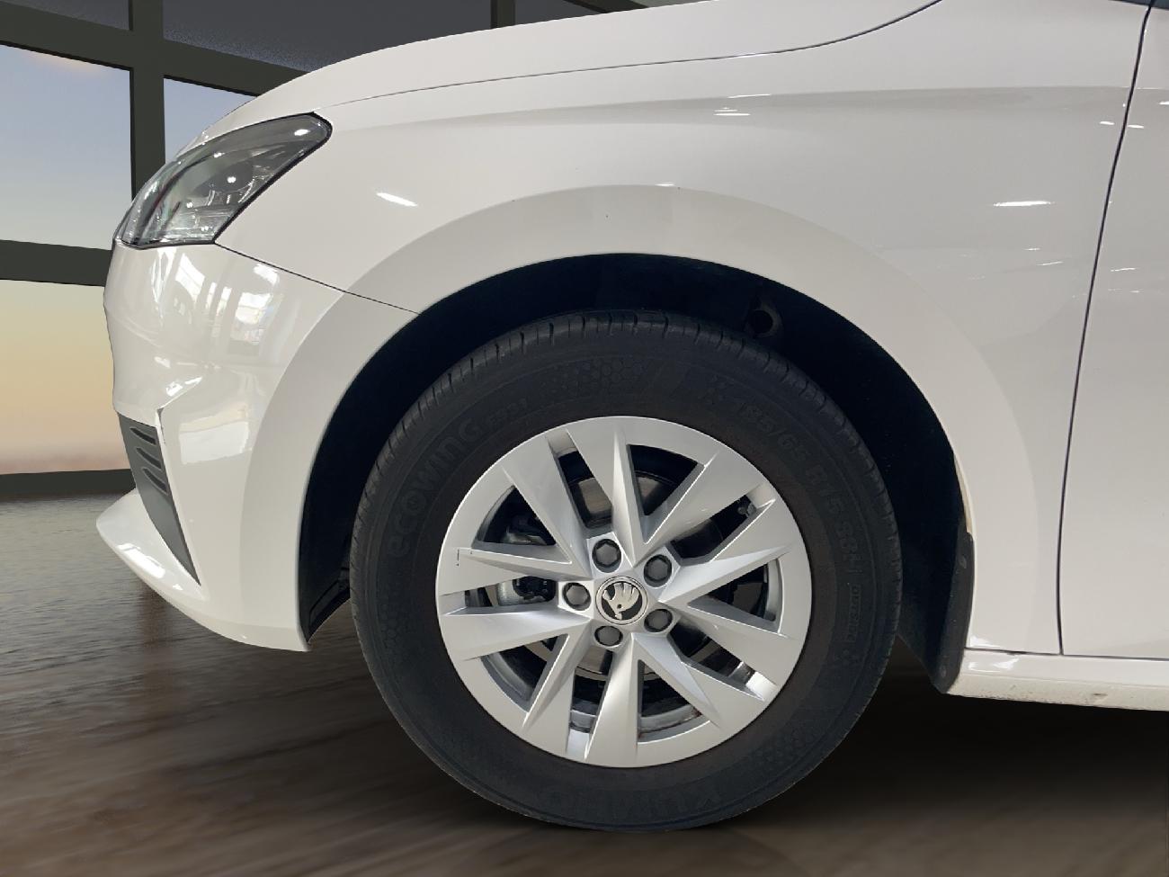 2022 Skoda Fabia Fabia 1.0 MPI 59KW (80CV) Emotion  coche de segunda mano