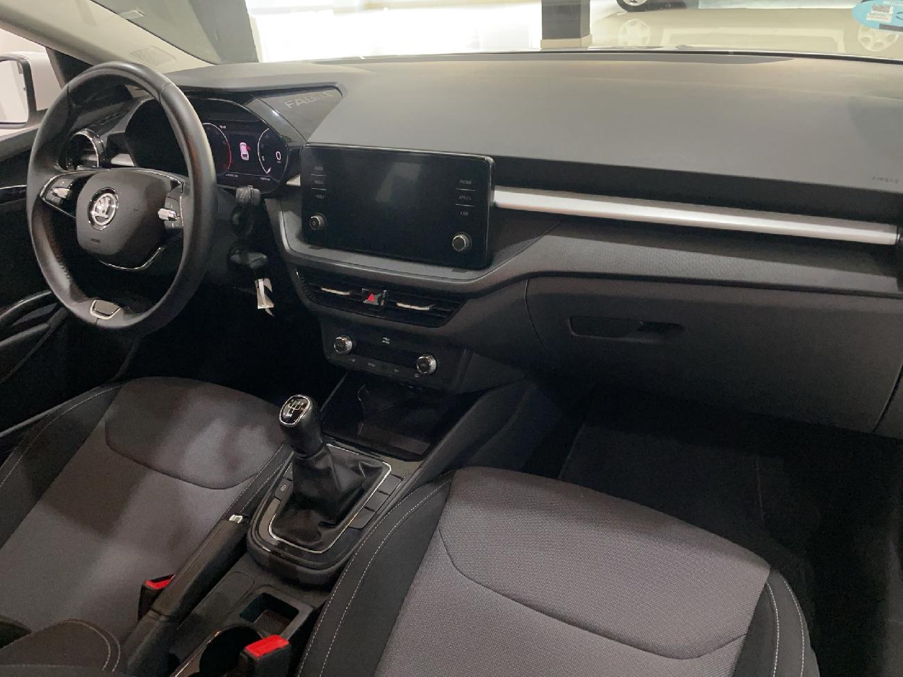 2022 Skoda Fabia Fabia 1.0 MPI 59KW (80CV) Emotion  coche de segunda mano