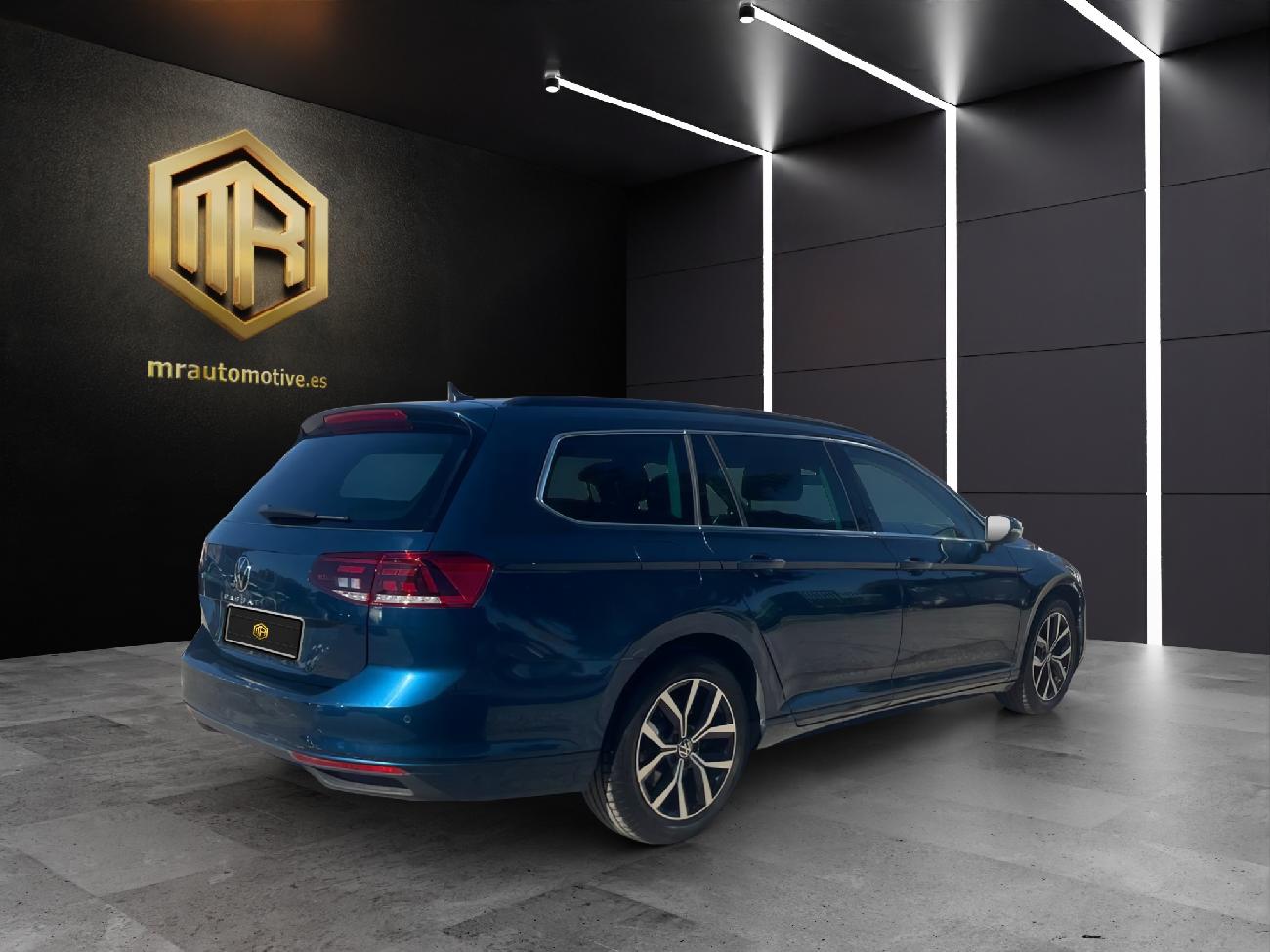 2022 Volkswagen Passat Passat Variant Executive 2.0 TDI 110kW DSG coche de segunda mano