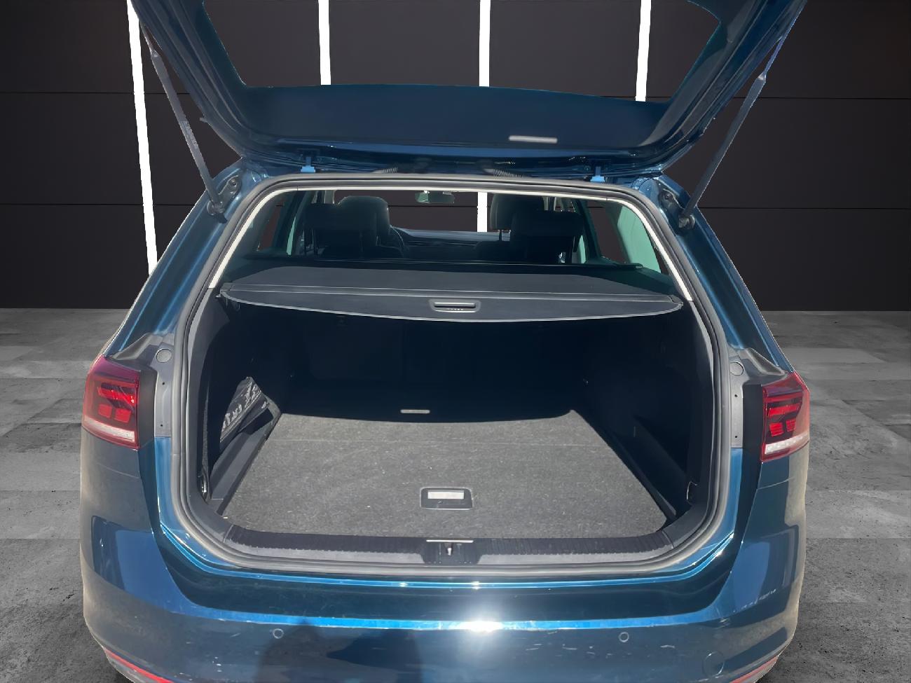 2022 Volkswagen Passat Passat Variant Executive 2.0 TDI 110kW DSG coche de segunda mano