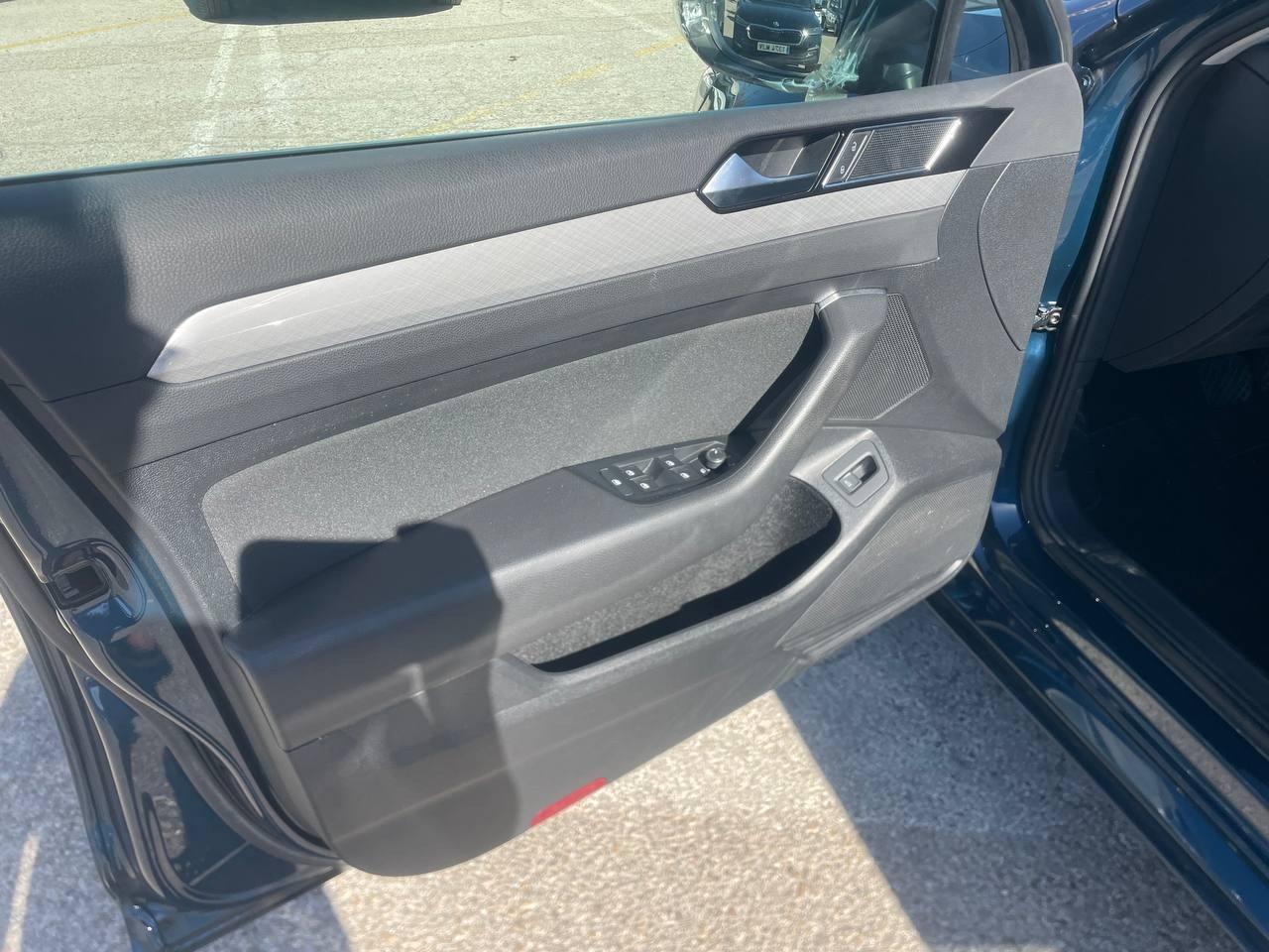 2022 Volkswagen Passat Passat Variant Executive 2.0 TDI 110kW DSG coche de segunda mano