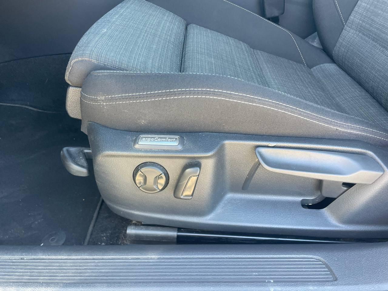 2022 Volkswagen Passat Passat Variant Executive 2.0 TDI 110kW DSG coche de segunda mano