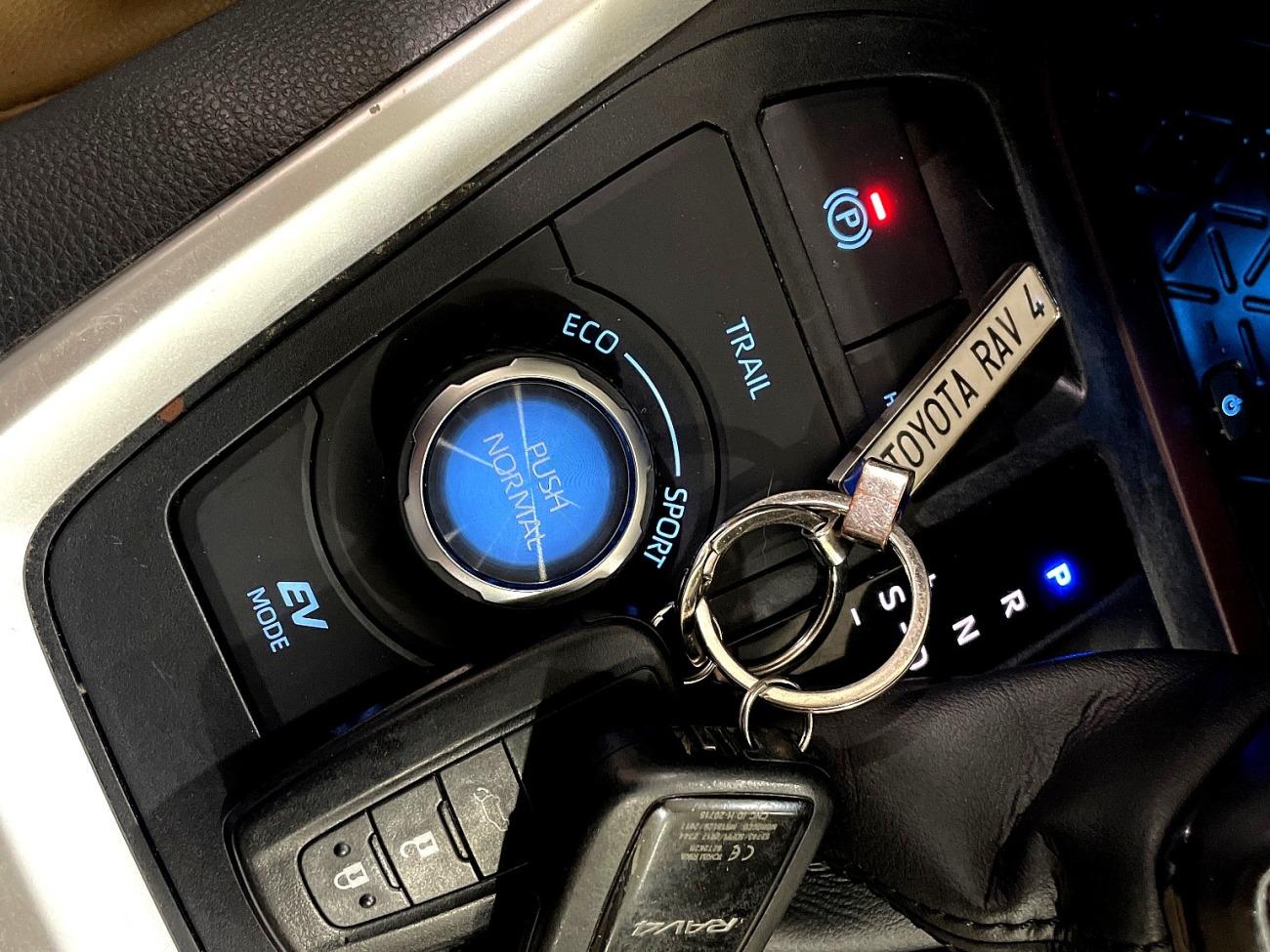 2021 Toyota RAV4 RAV4 2.5l 220H Luxury 4WD coche de segunda mano
