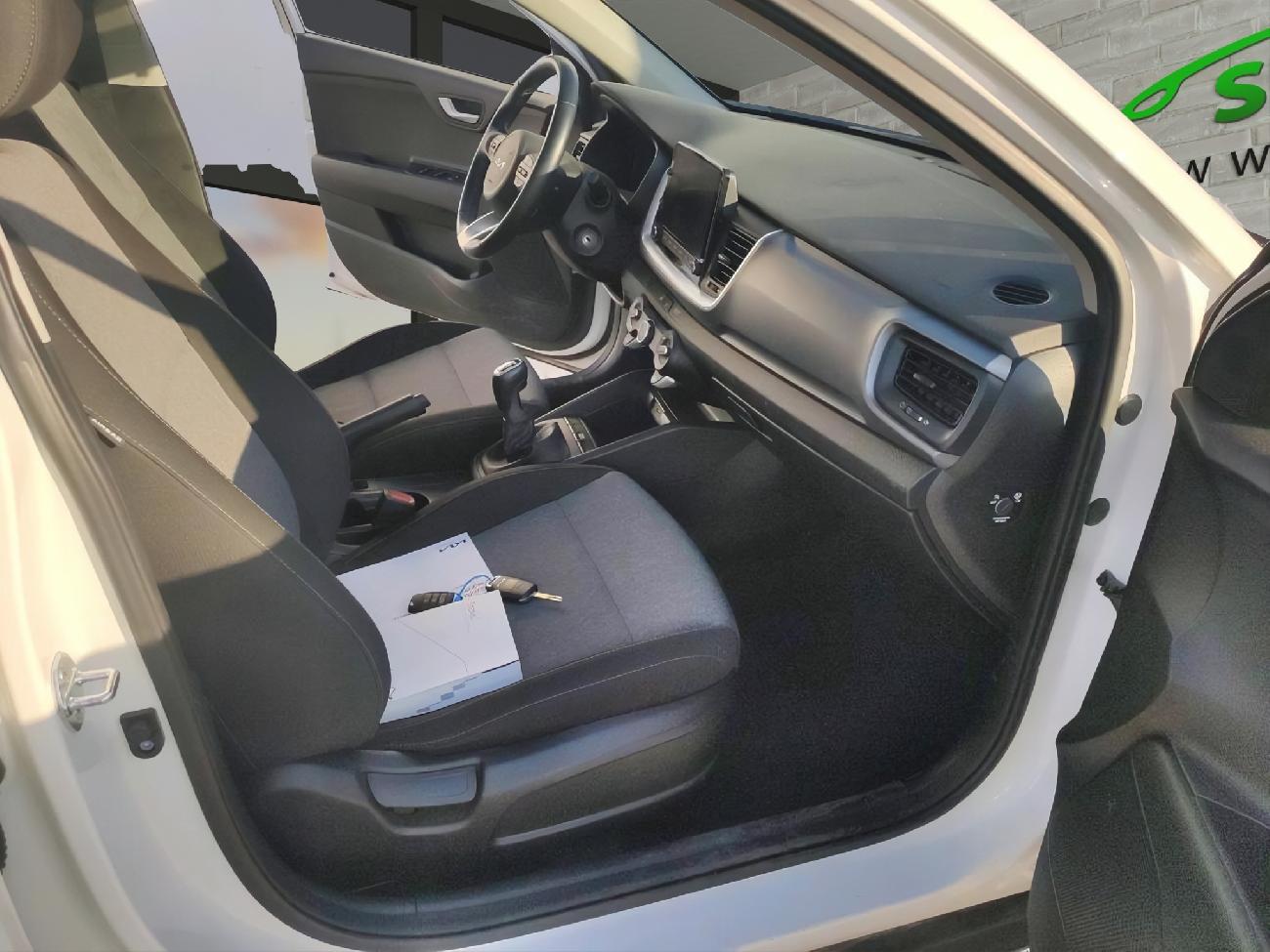 2022 KIA STONIC STONIC 1.0 T-GDi 74kW (100CV) MHEV iMT Concept coche de segunda mano