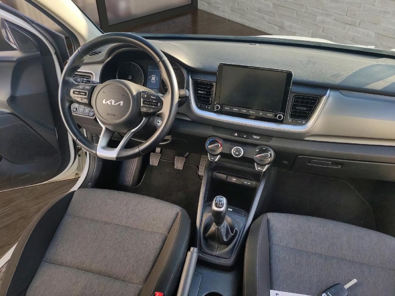 2022 KIA STONIC STONIC 1.0 T-GDi 74kW (100CV) MHEV iMT Concept coche de segunda mano