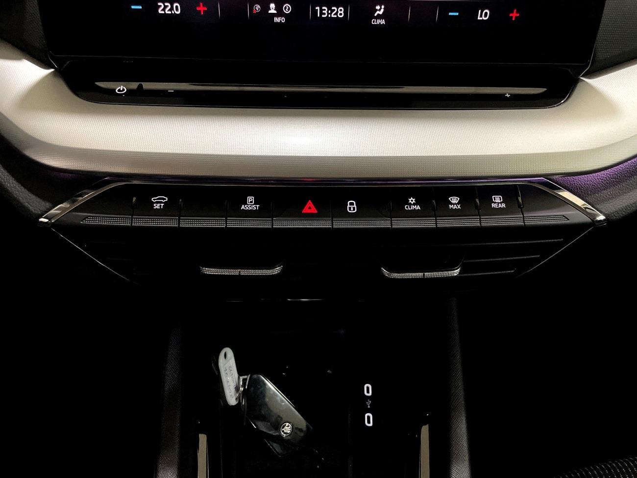 2022 Skoda Octavia Octavia Combi 1.0 TSI 81kW(110CV) DSG mHEV Ambi. coche de segunda mano