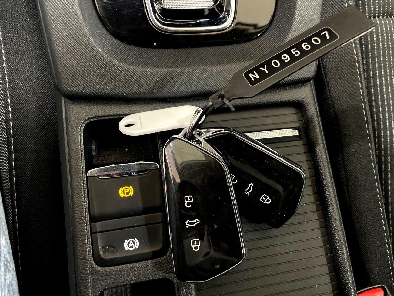 2022 Skoda Octavia Octavia Combi 1.0 TSI 81kW(110CV) DSG mHEV Ambi. coche de segunda mano