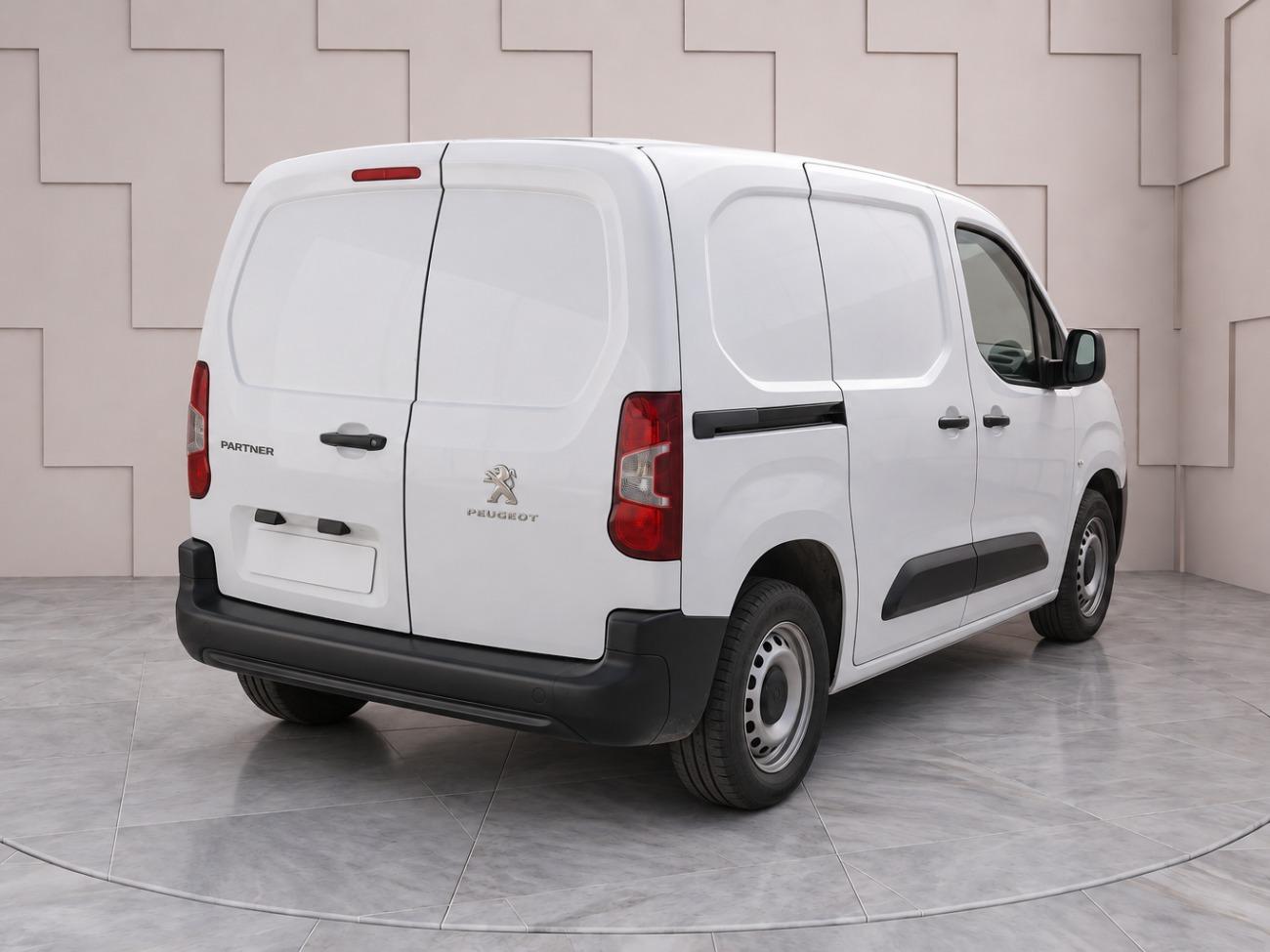 2021 Peugeot Partner Partner Pro Standard 600kg BlueHDi 73kW furgón derivado de turismo coche de segunda mano