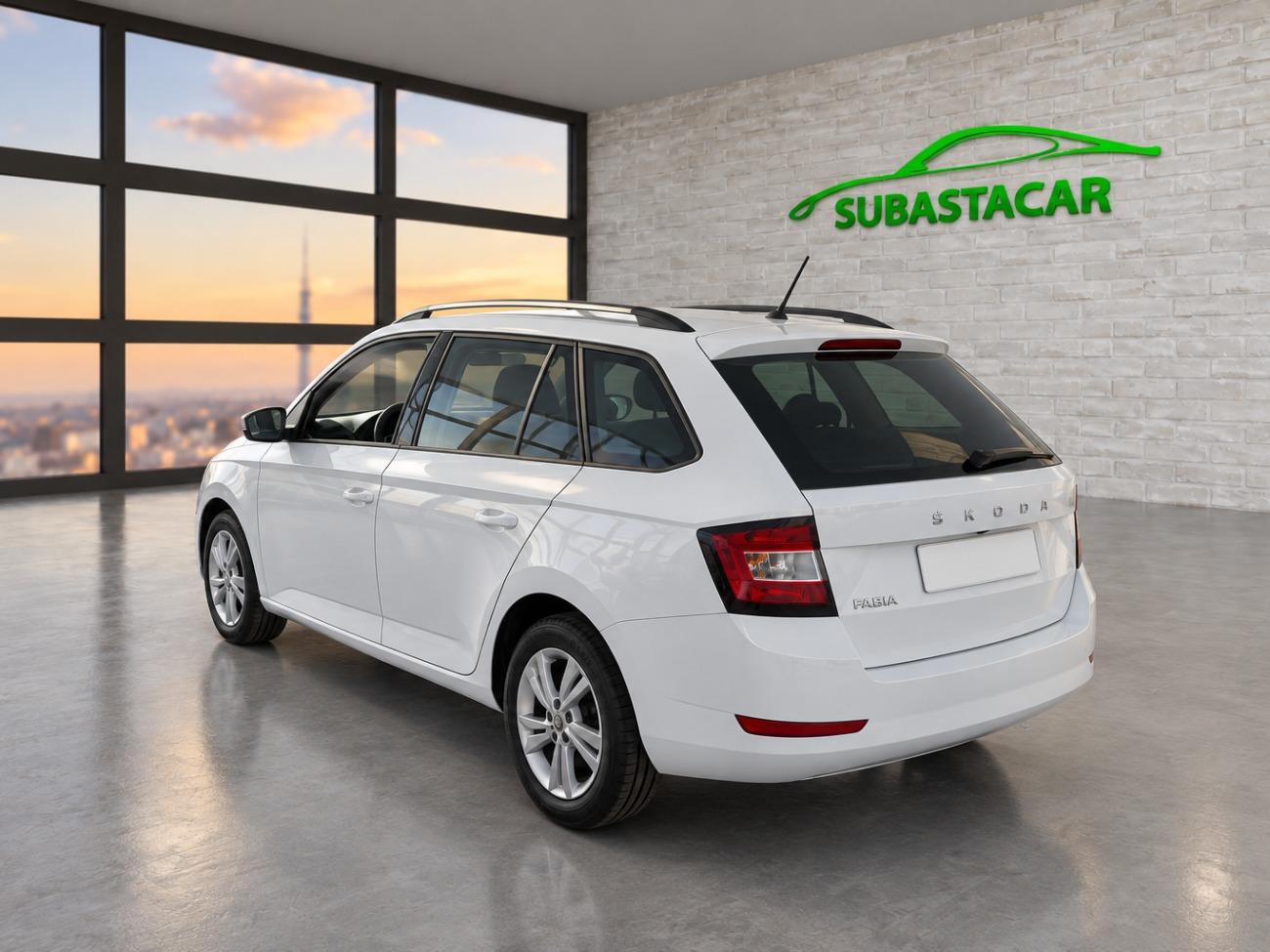 2022 Skoda Fabia Fabia Combi 1.0 TSI 70KW (95cv) Ambition coche de segunda mano