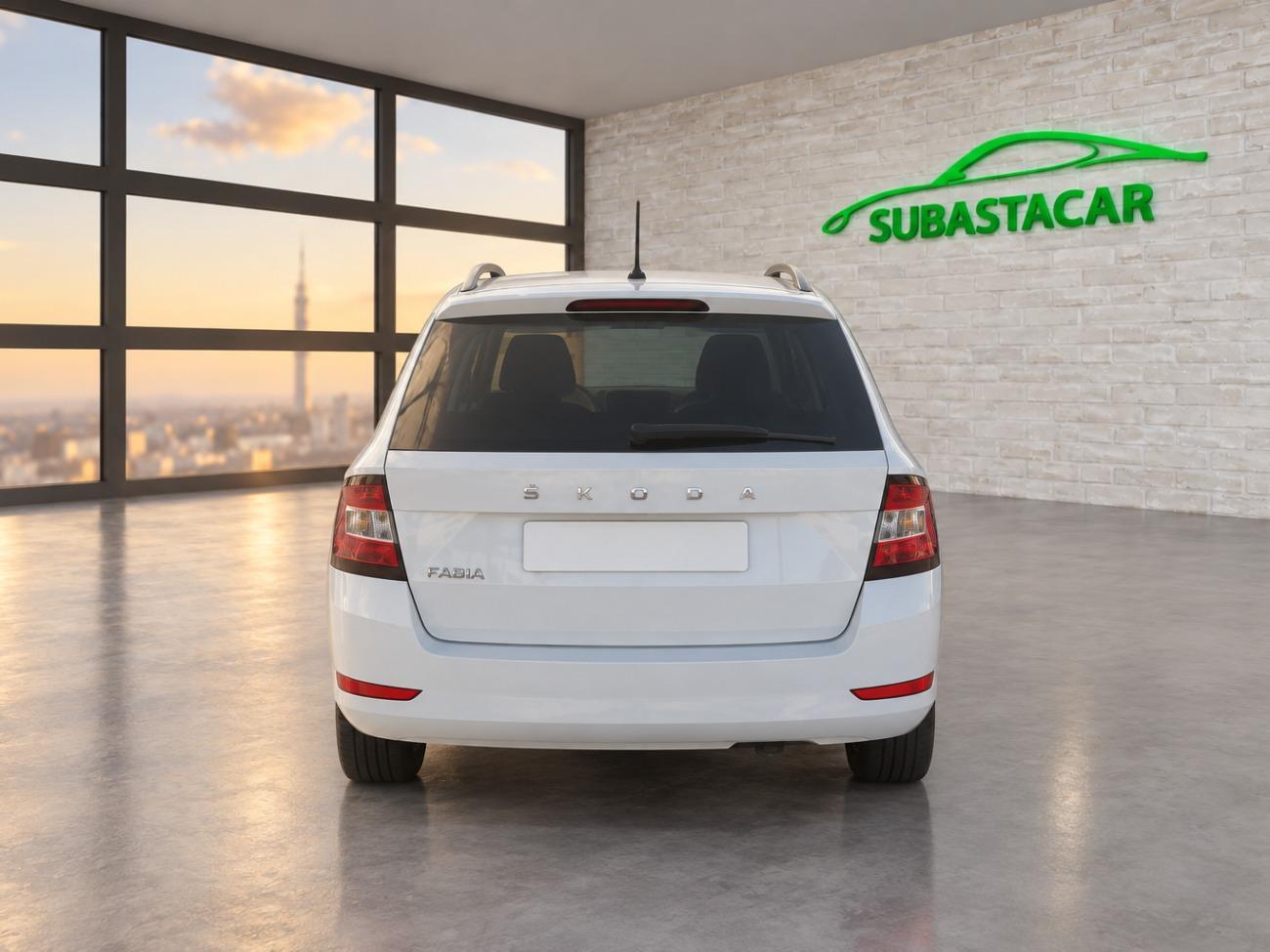 2022 Skoda Fabia Fabia Combi 1.0 TSI 70KW (95cv) Ambition coche de segunda mano