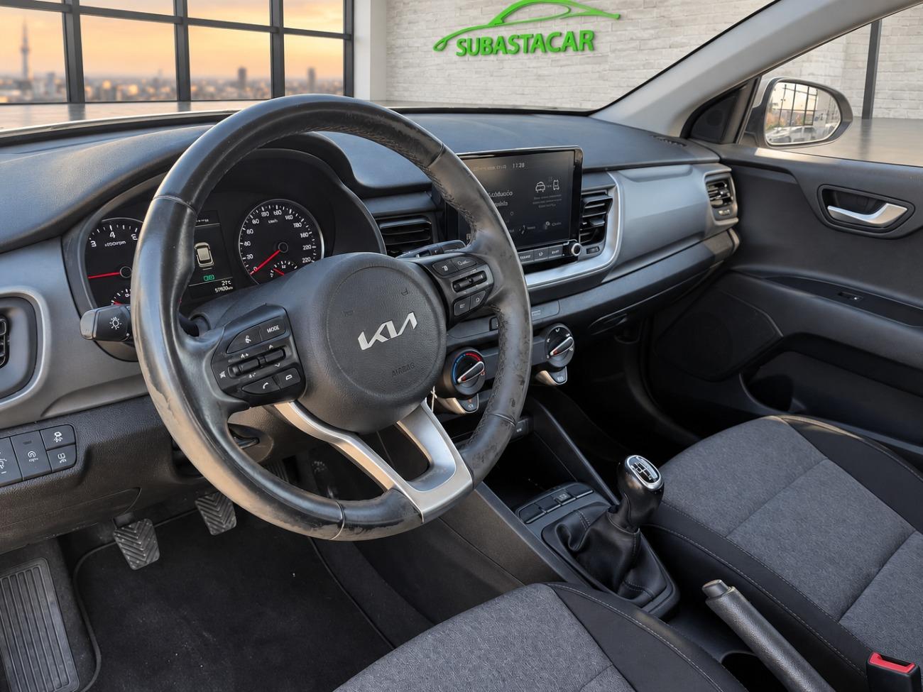 2022 KIA STONIC STONIC 1.0 T-GDi 74kW (100CV) MHEV iMT Concept coche de segunda mano