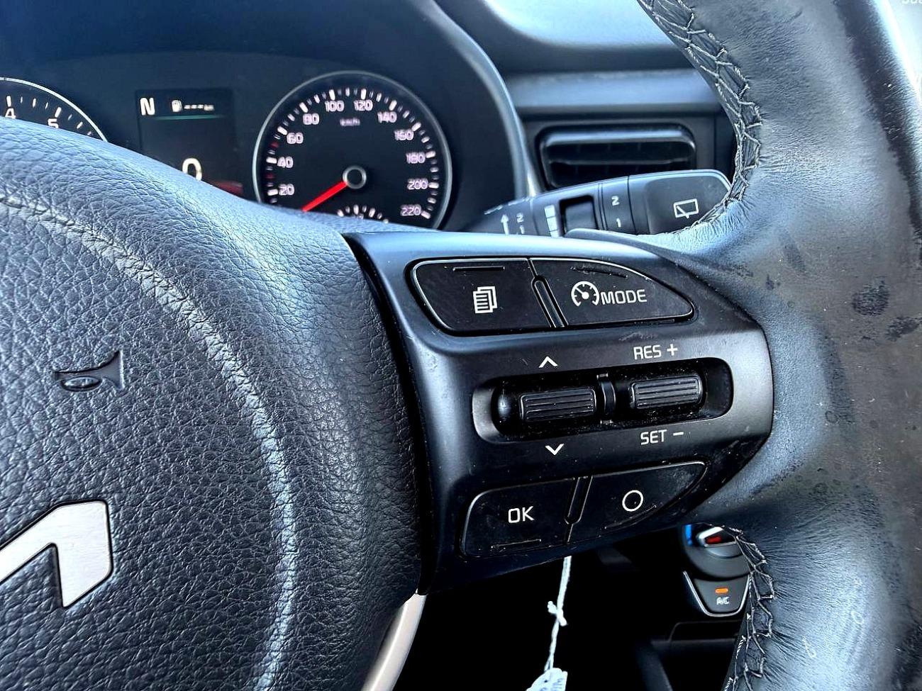 2022 KIA STONIC STONIC 1.0 T-GDi 74kW (100CV) MHEV iMT Concept coche de segunda mano