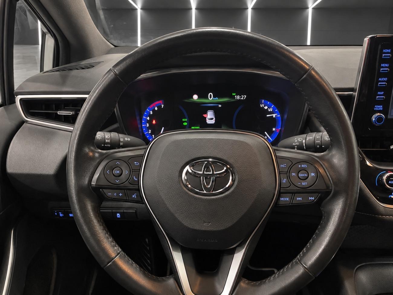 2022 Toyota Corolla Corolla  1.8 125H BUSINESS PLUS E-CVT TOU SPORT coche de segunda mano