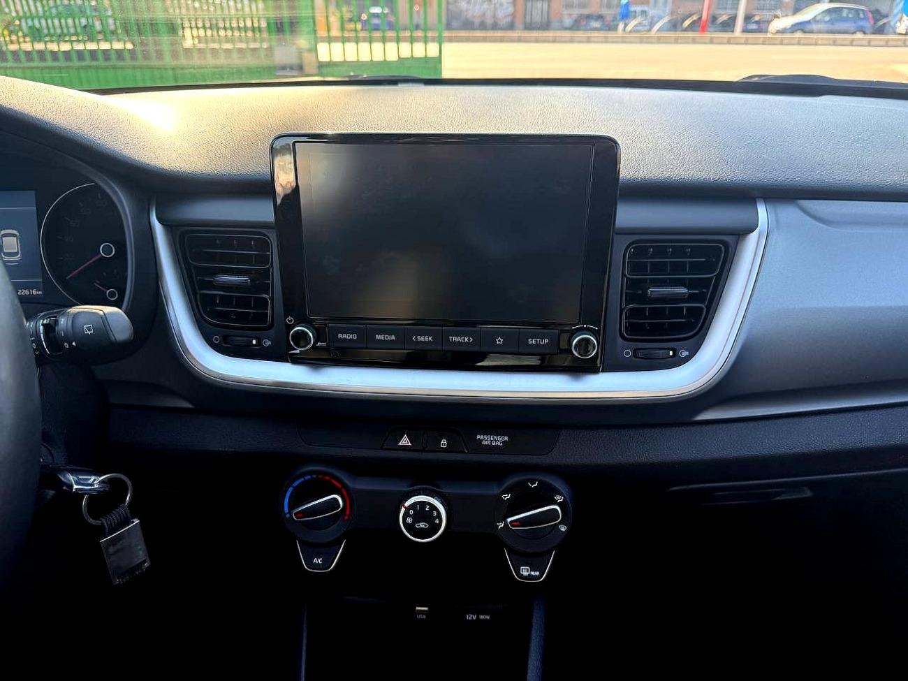 2022 KIA STONIC STONIC 1.0 T-GDi 74kW (100CV) MHEV iMT Drive coche de segunda mano