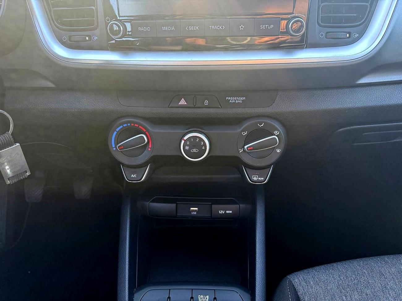 2022 KIA STONIC STONIC 1.0 T-GDi 74kW (100CV) MHEV iMT Drive coche de segunda mano