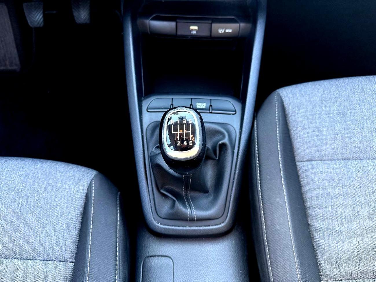 2022 KIA STONIC STONIC 1.0 T-GDi 74kW (100CV) MHEV iMT Drive coche de segunda mano
