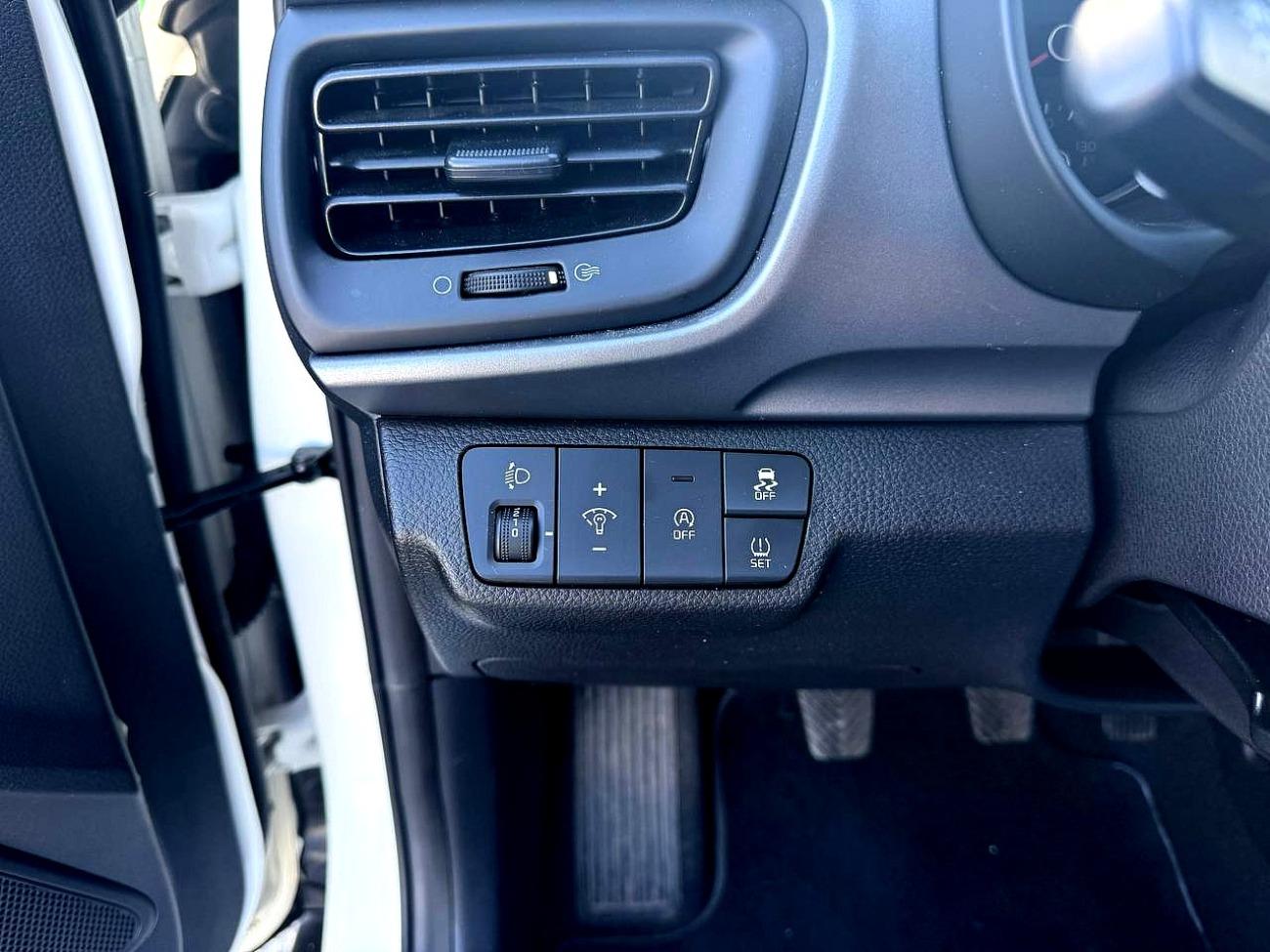 2022 KIA STONIC STONIC 1.0 T-GDi 74kW (100CV) MHEV iMT Drive coche de segunda mano