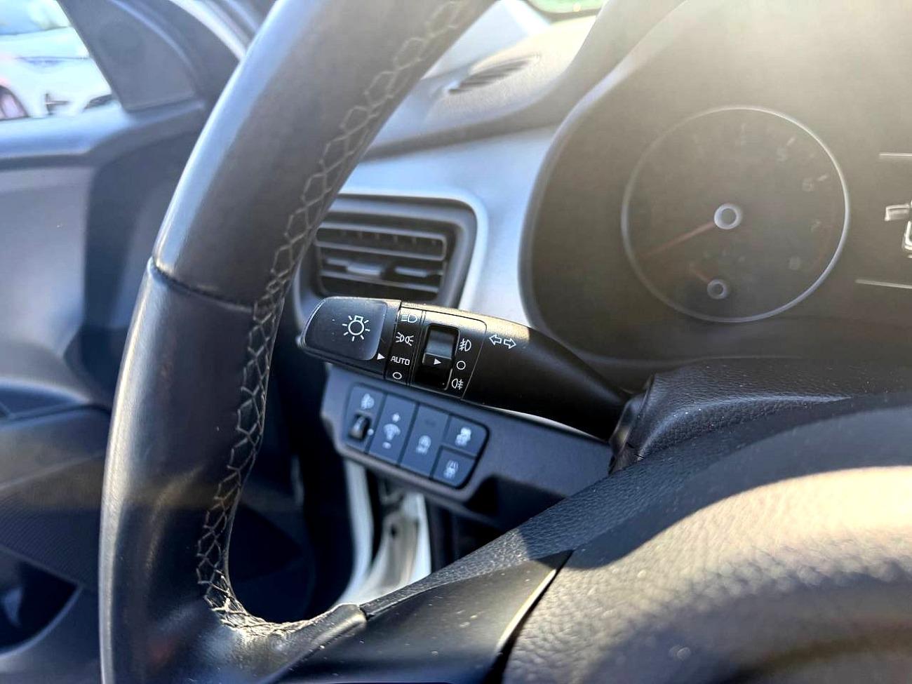 2022 KIA STONIC STONIC 1.0 T-GDi 74kW (100CV) MHEV iMT Drive coche de segunda mano