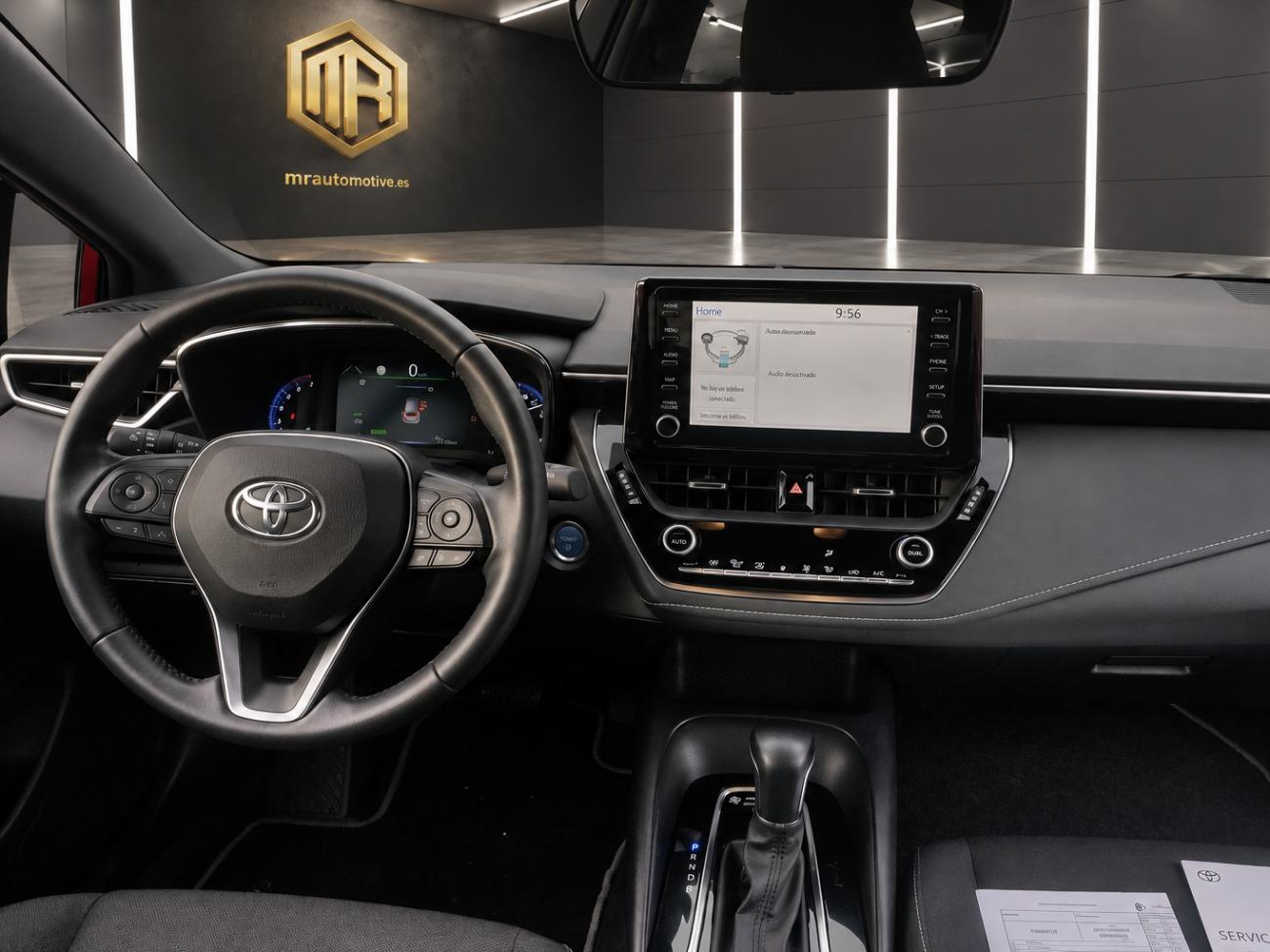 2022 Toyota Corolla Corolla 1.8 125H ACTIVE TECH E-CVT TOU SPORT coche de segunda mano