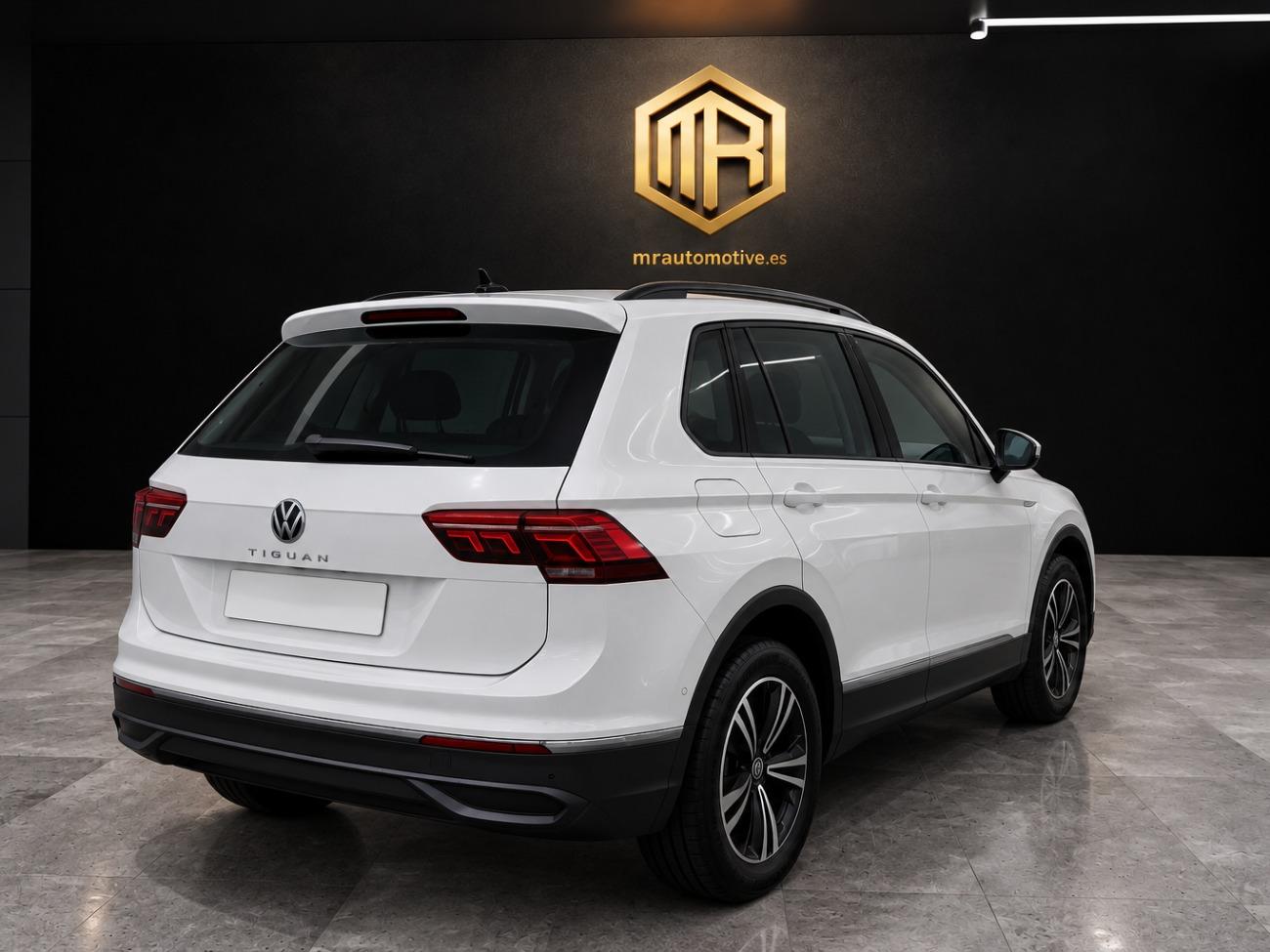 2022 Volkswagen Tiguan Tiguan Life 2.0 TDI 110kW (150CV) DSG coche de segunda mano