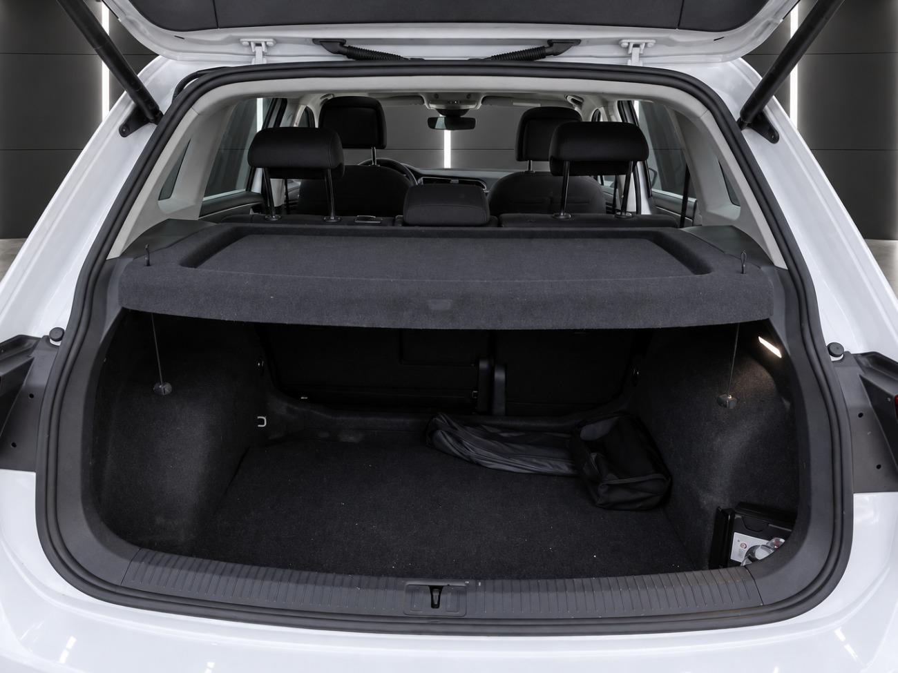 2022 Volkswagen Tiguan Tiguan Life 2.0 TDI 110kW (150CV) DSG coche de segunda mano