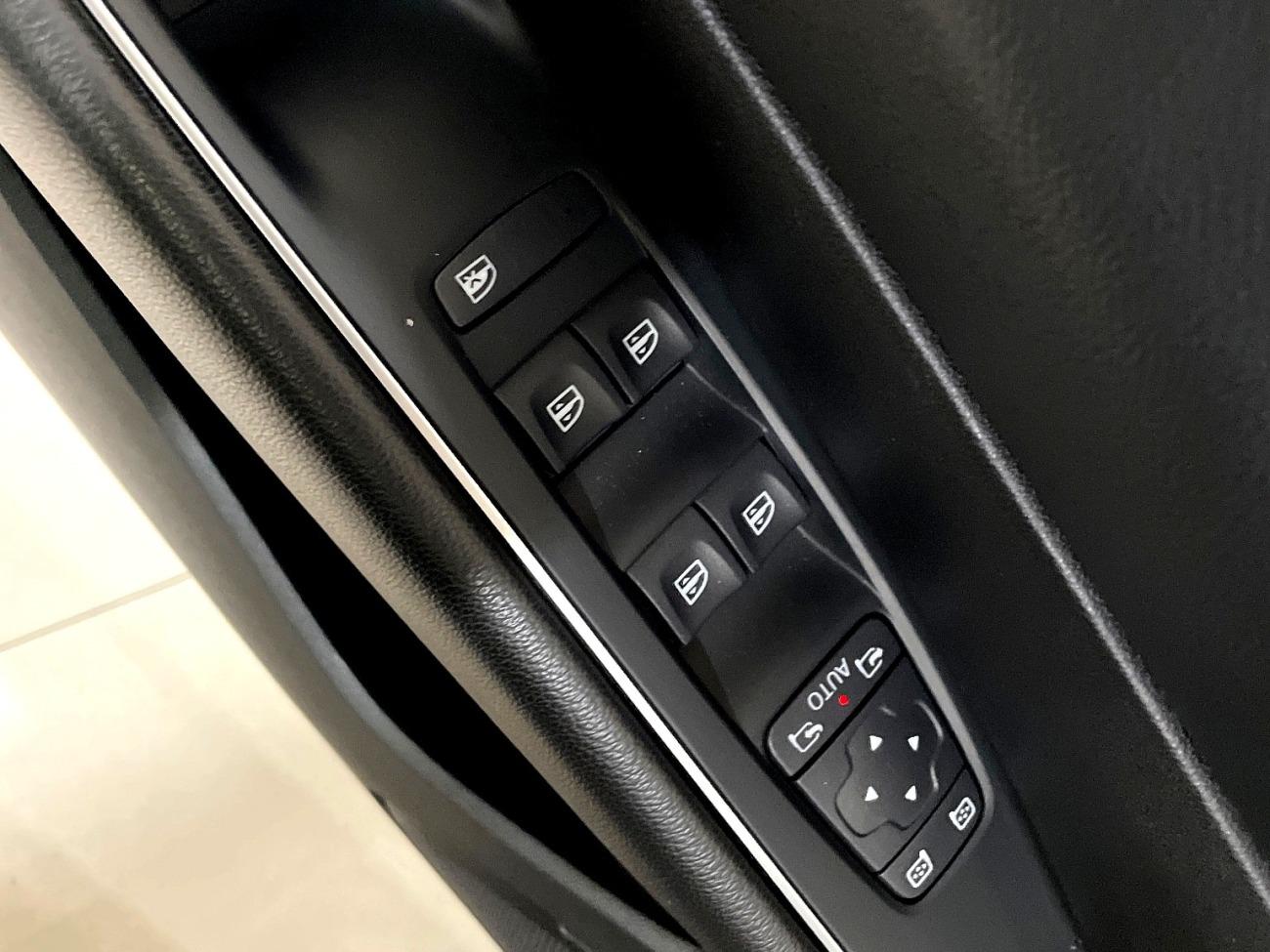 2020 Renault Talisman Talisman Limited Blue dCi 88 kW (120CV)  coche de segunda mano