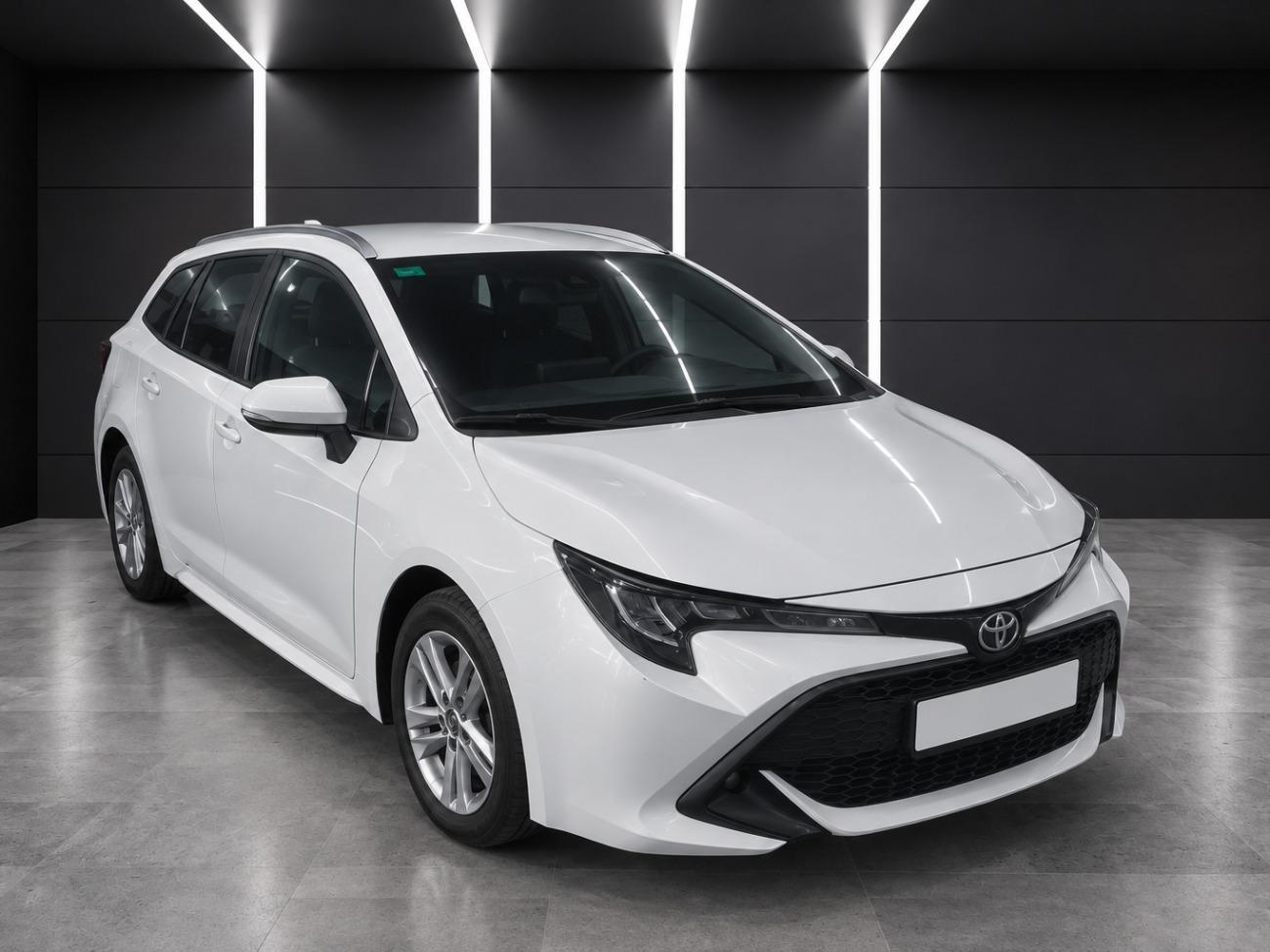 2022 Toyota Corolla Corolla  1.8 125H BUSINESS PLUS E-CVT TOU SPORT coche de segunda mano