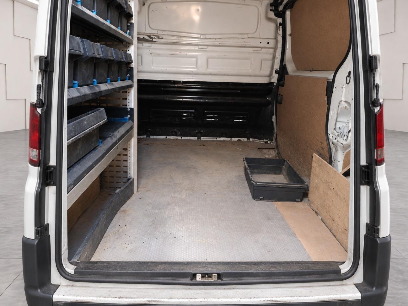 2021 Renault Trafic Trafic Furgón 29 L1H1 Energía BluedCi 107 kW coche de segunda mano