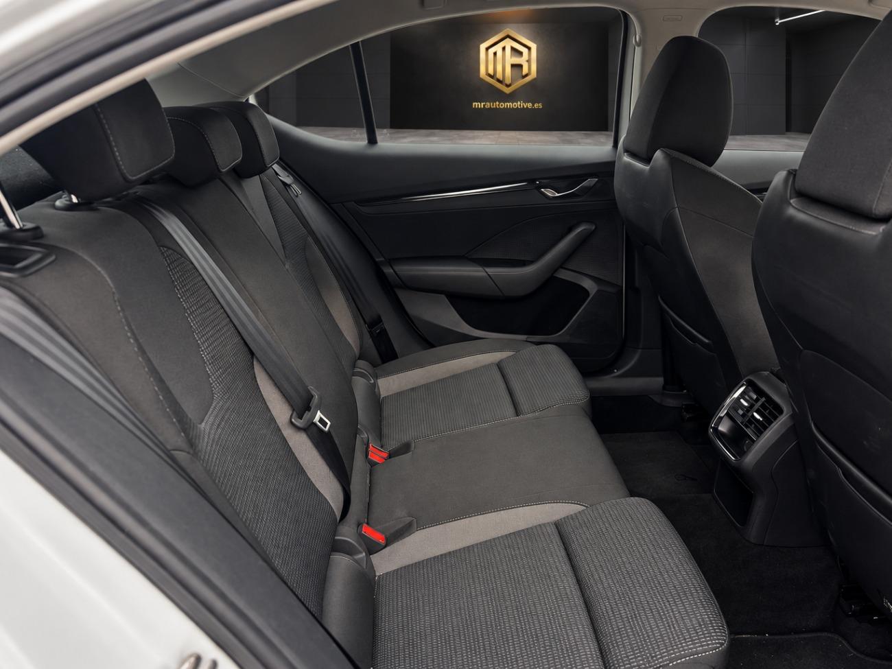 2022 Skoda Octavia Octavia 1.0 TSI 81kW(110CV) DSG mHEV Ambition coche de segunda mano