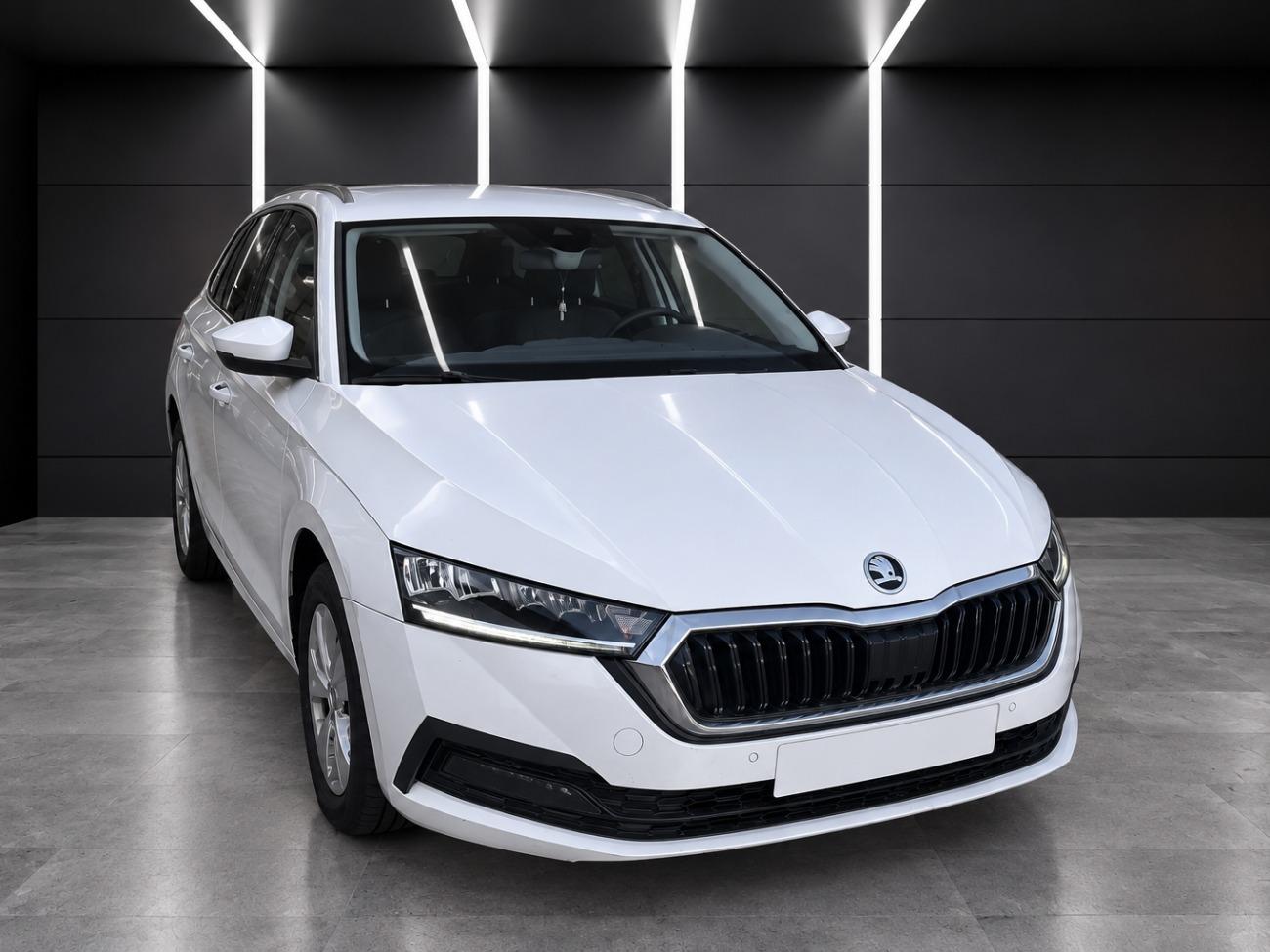 2022 Skoda Octavia Octavia Combi 1.0 TSI 81kW(110CV) DSG mHEV Ambi. coche de segunda mano