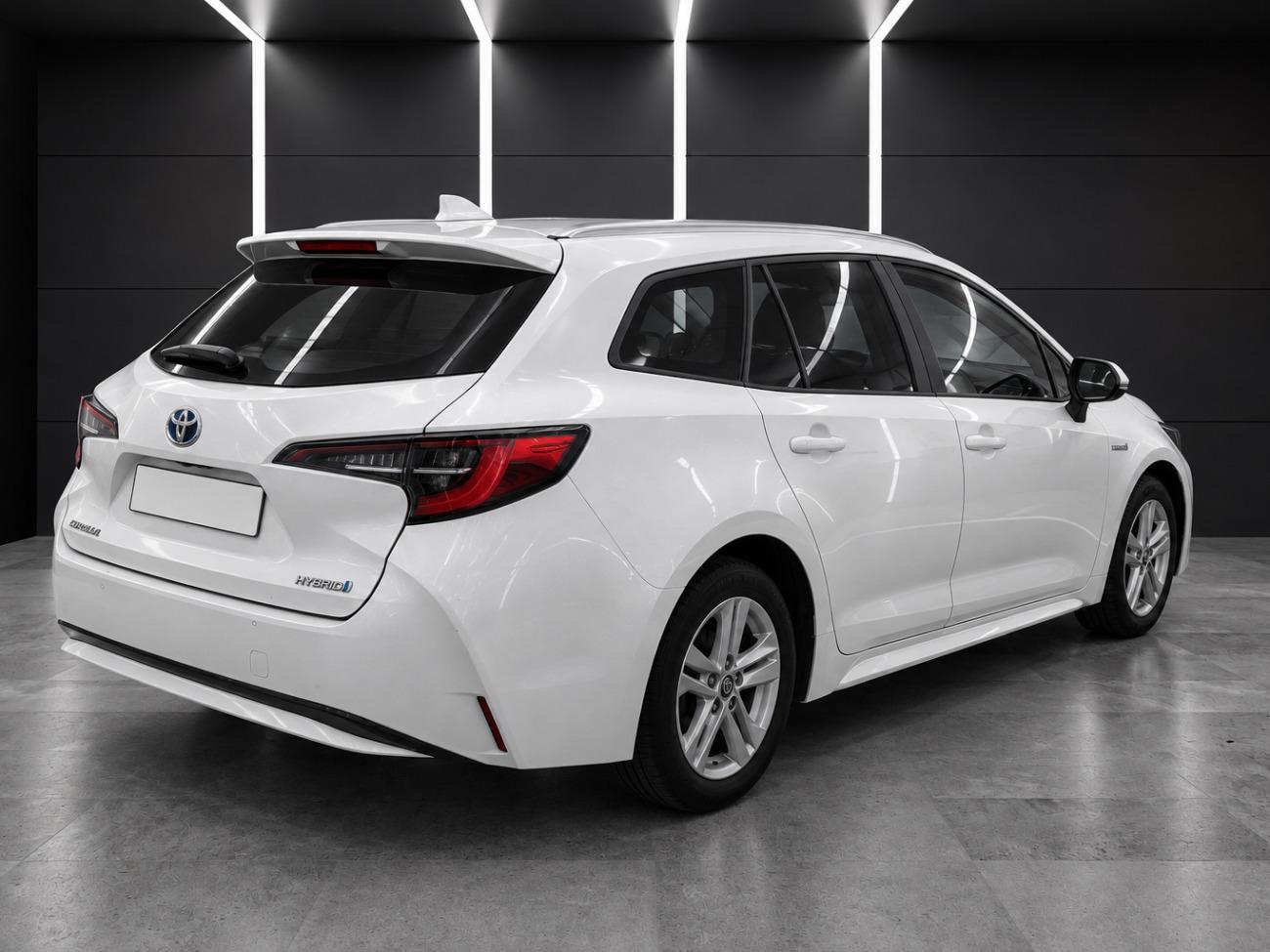 2022 Toyota Corolla Corolla  1.8 125H BUSINESS PLUS E-CVT TOU SPORT coche de segunda mano