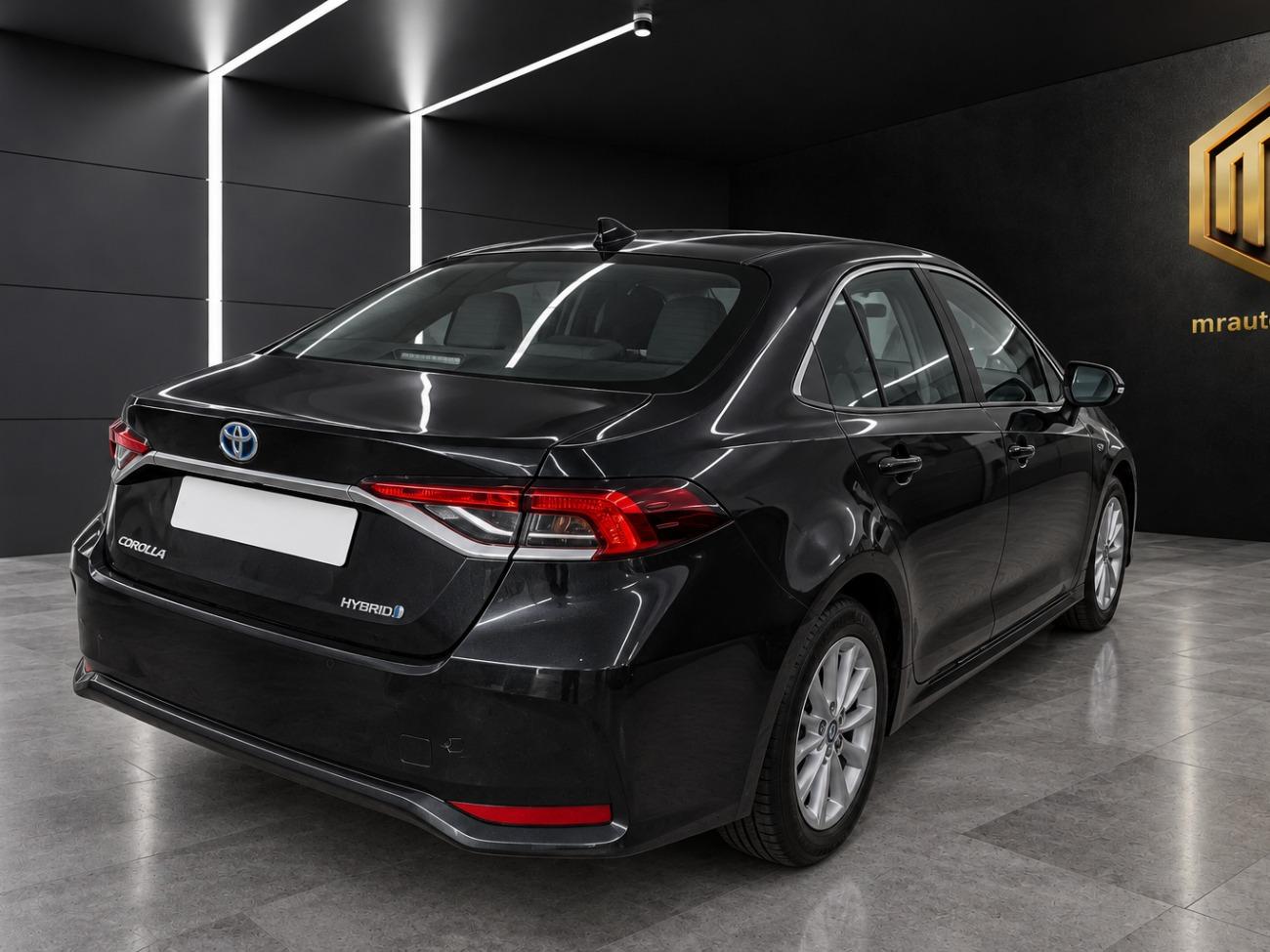 2022 Toyota Corolla Corolla 1.8 125H BUSINESS PLUS E-CVT (122CV) coche de segunda mano