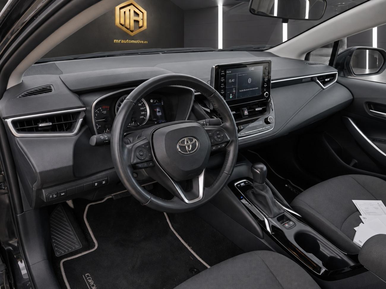 2022 Toyota Corolla Corolla 1.8 125H BUSINESS PLUS E-CVT (122CV) coche de segunda mano