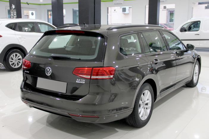 2015 Volkswagen Passat PASSAT VARIANT 2.0 TDI BMT Edition 150 coche de segunda mano