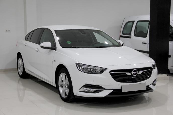 2017 Opel Insignia Insignia GS 1.6 CDTI TURBO D SELECTIVE 136 coche de segunda mano